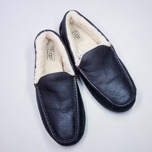 UGG | Mens Sherpa Lined Slippers size 12, Brown‎
